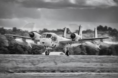 N10VD - OV-1 Mohawk