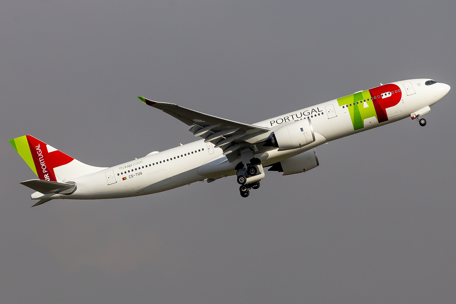 CS-TUG - Airbus A330-900