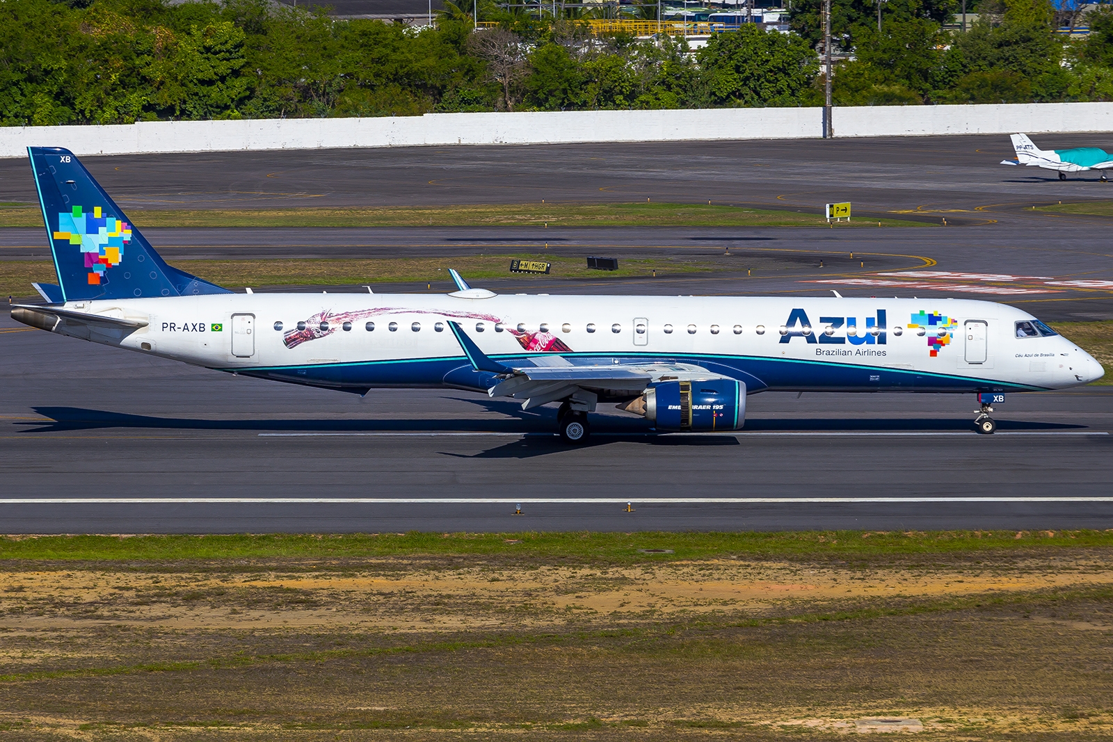 PR-AXB - Embraer 190-200