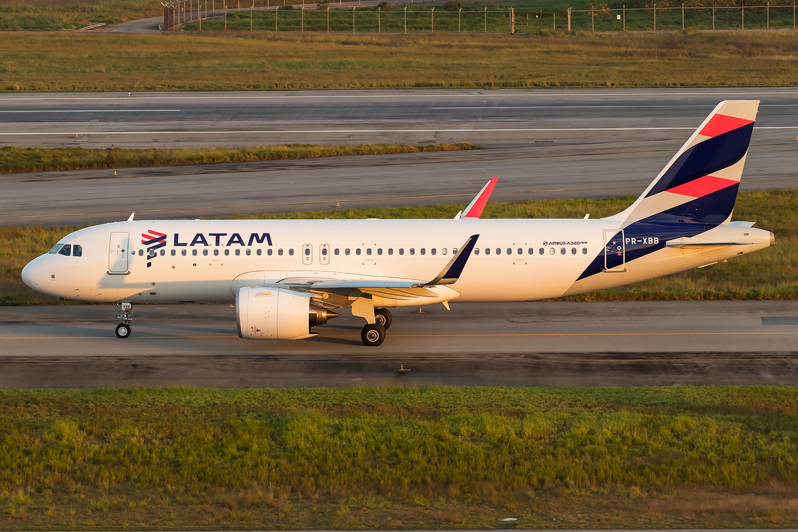 PR-XBB - Airbus A320 Neo
