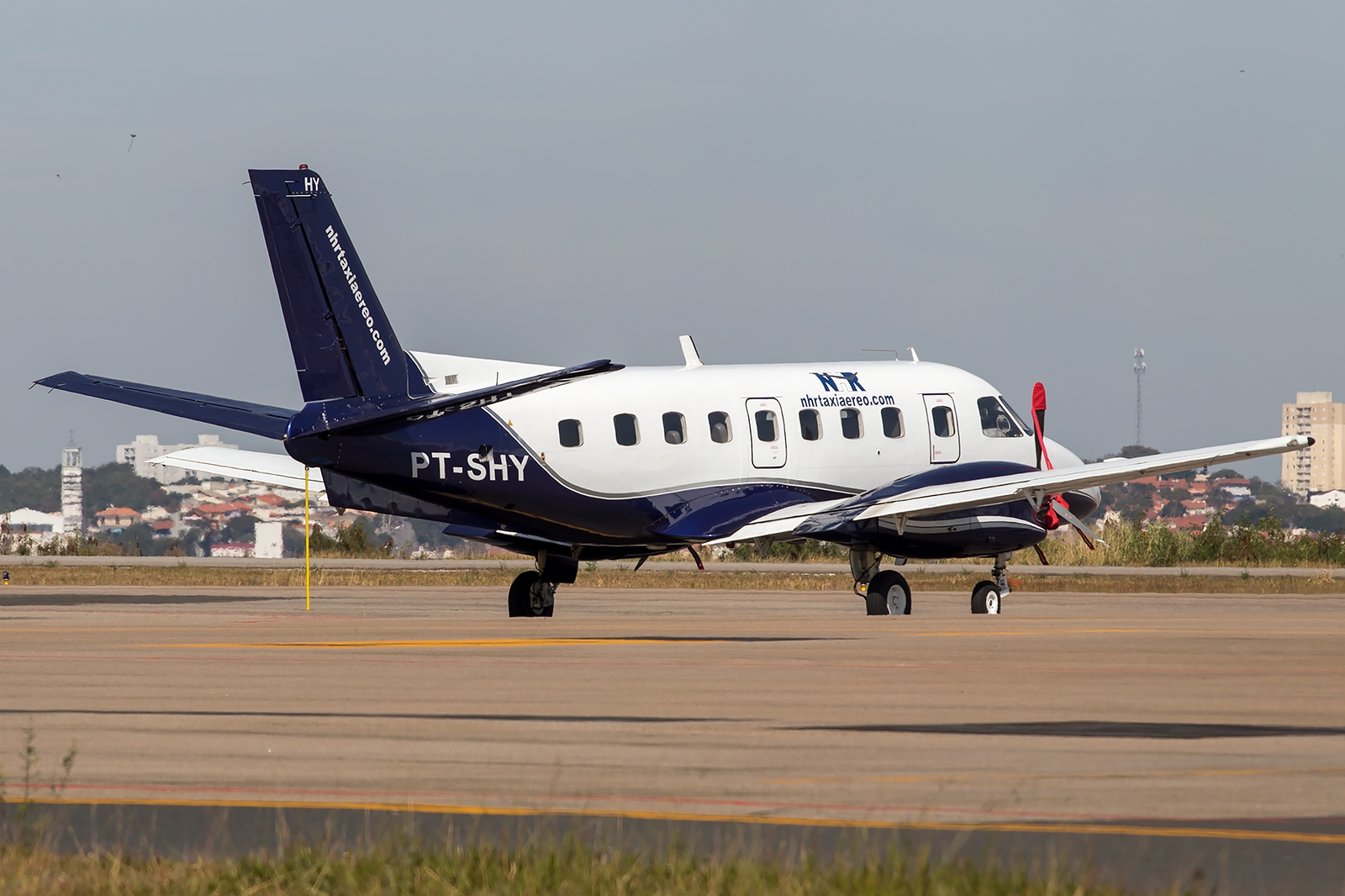 PT-SHY - Embraer EMB-110 Bandeirante
