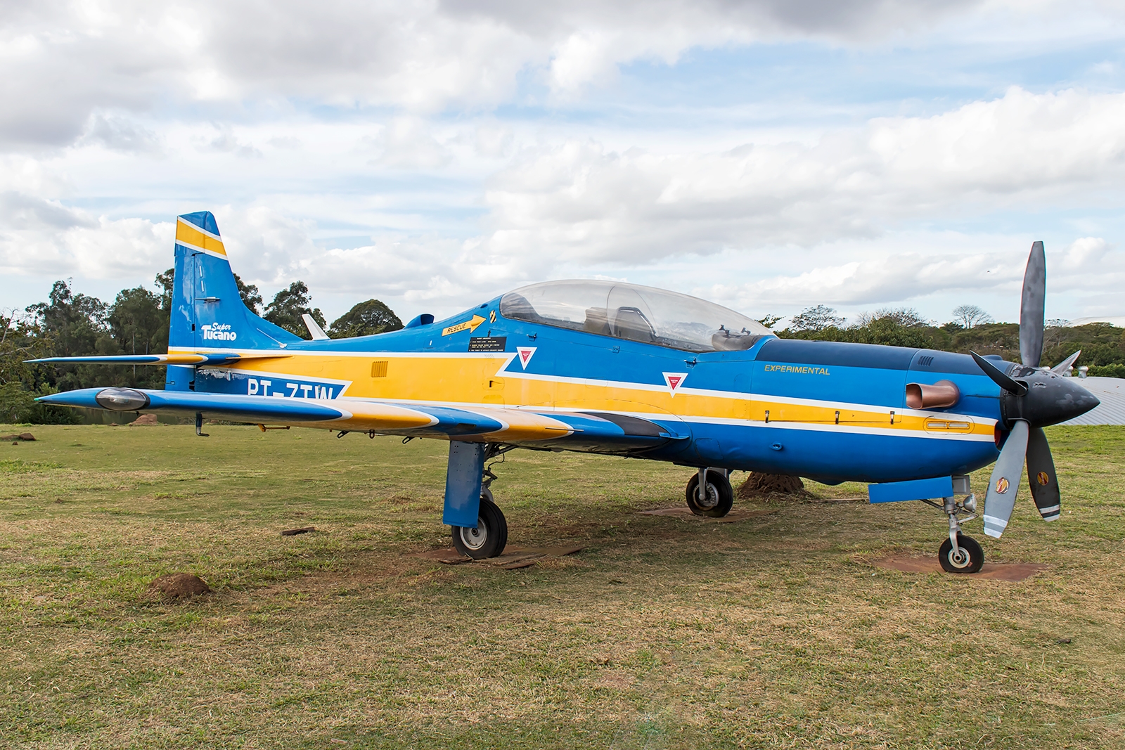 PT-ZTW - EMB-314 Super Tucano