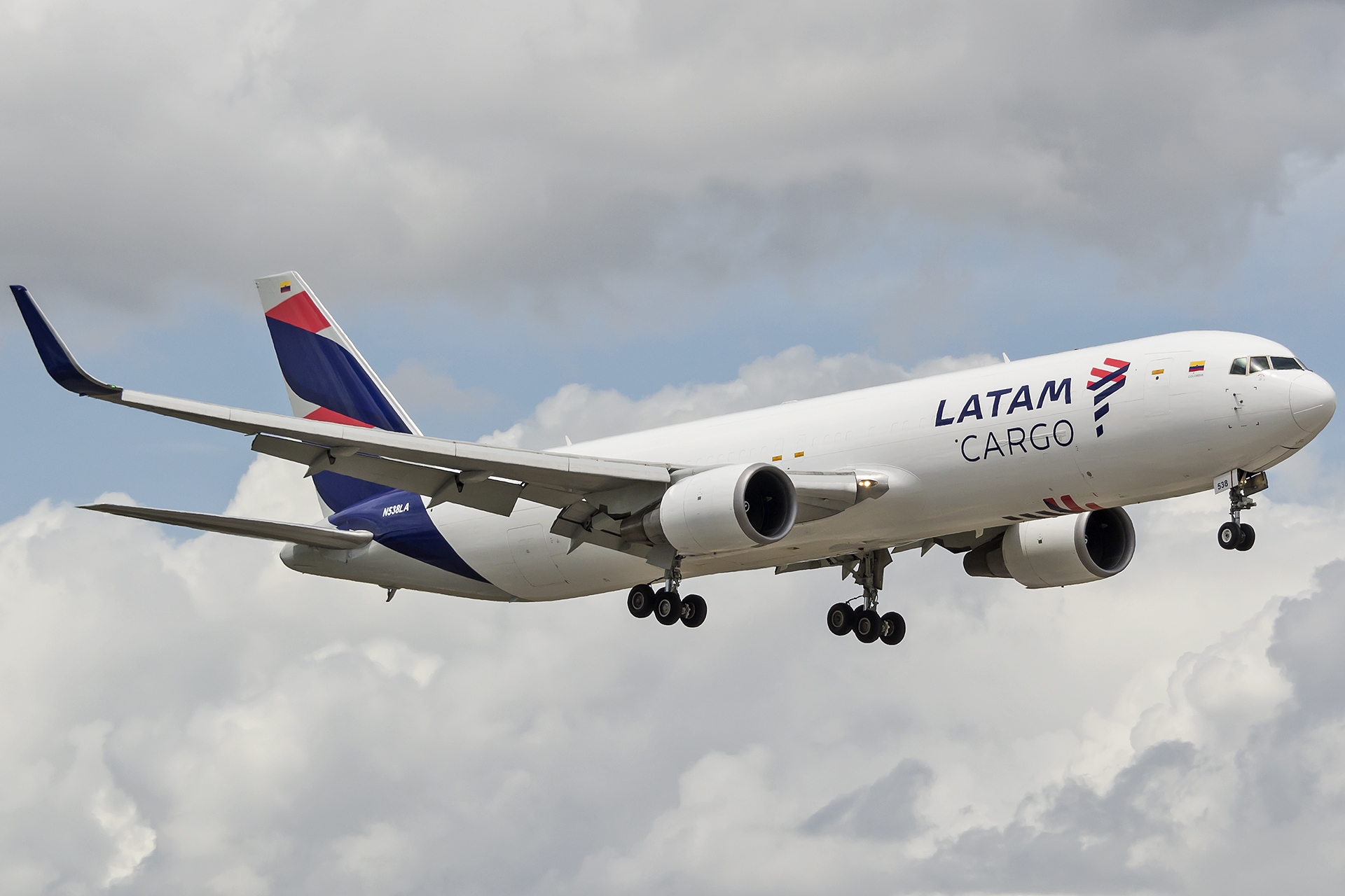N538LA - Boeing 767-300F