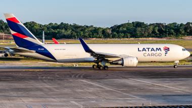 PR-ABD - Boeing 767-300(ER)